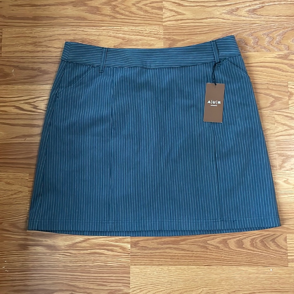 NWT AUR Authentic Gray Blue Pinstripe Golf Skort Size 12 Classic Sporty Preppy‎
